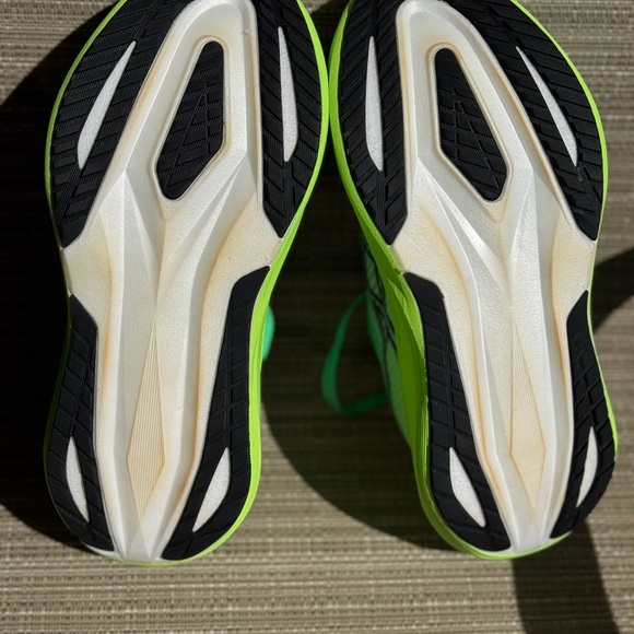 Asics Megablast Women’s 6.5 w/box - Picture 6 of 10